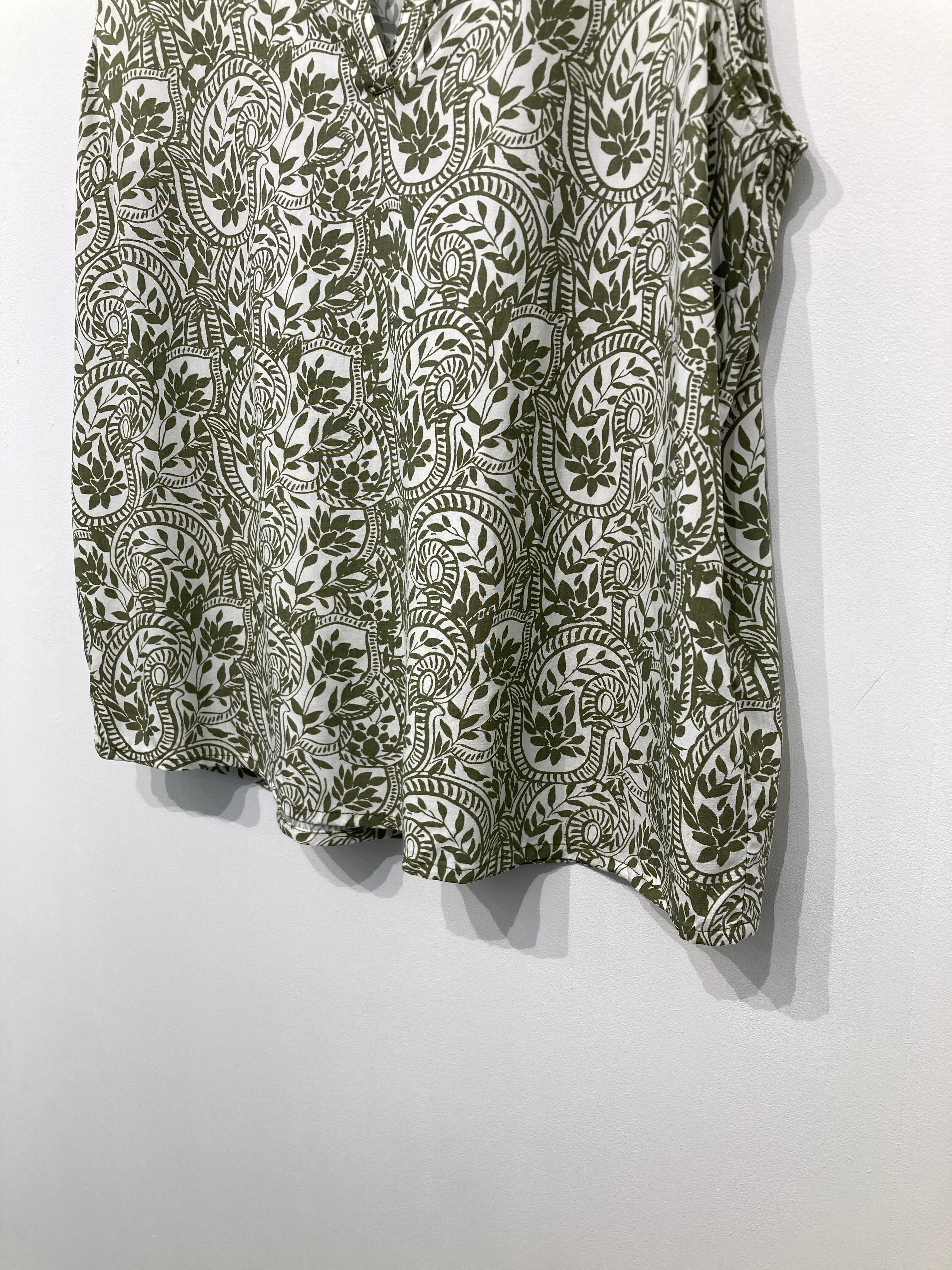 Cream Bluse